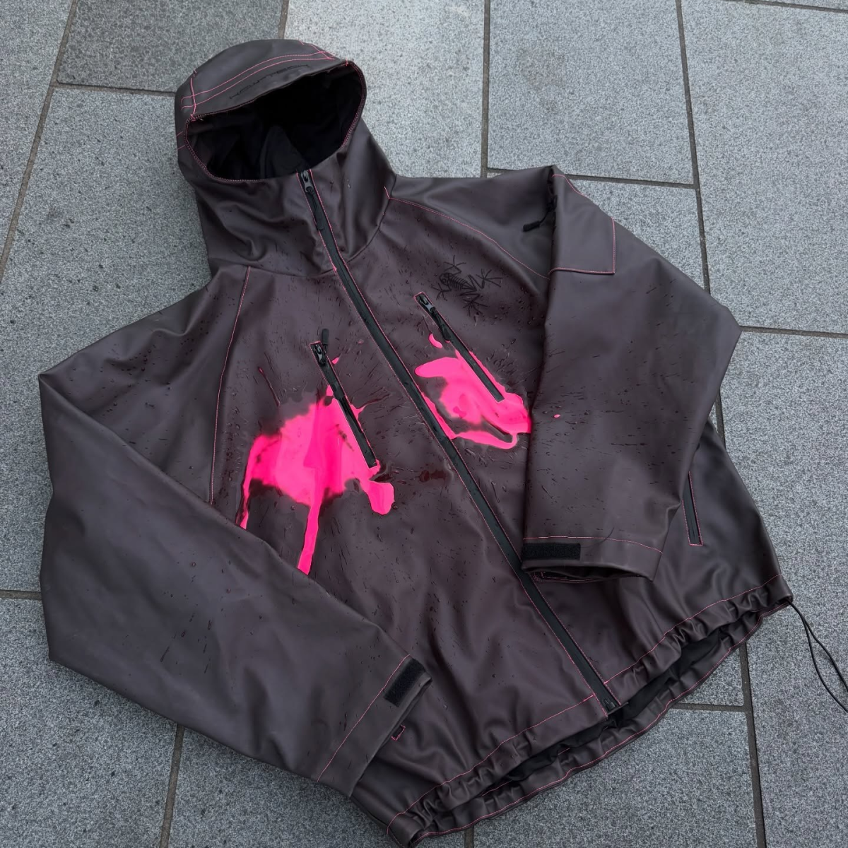 VANTAHEAT jacket in the outdoors