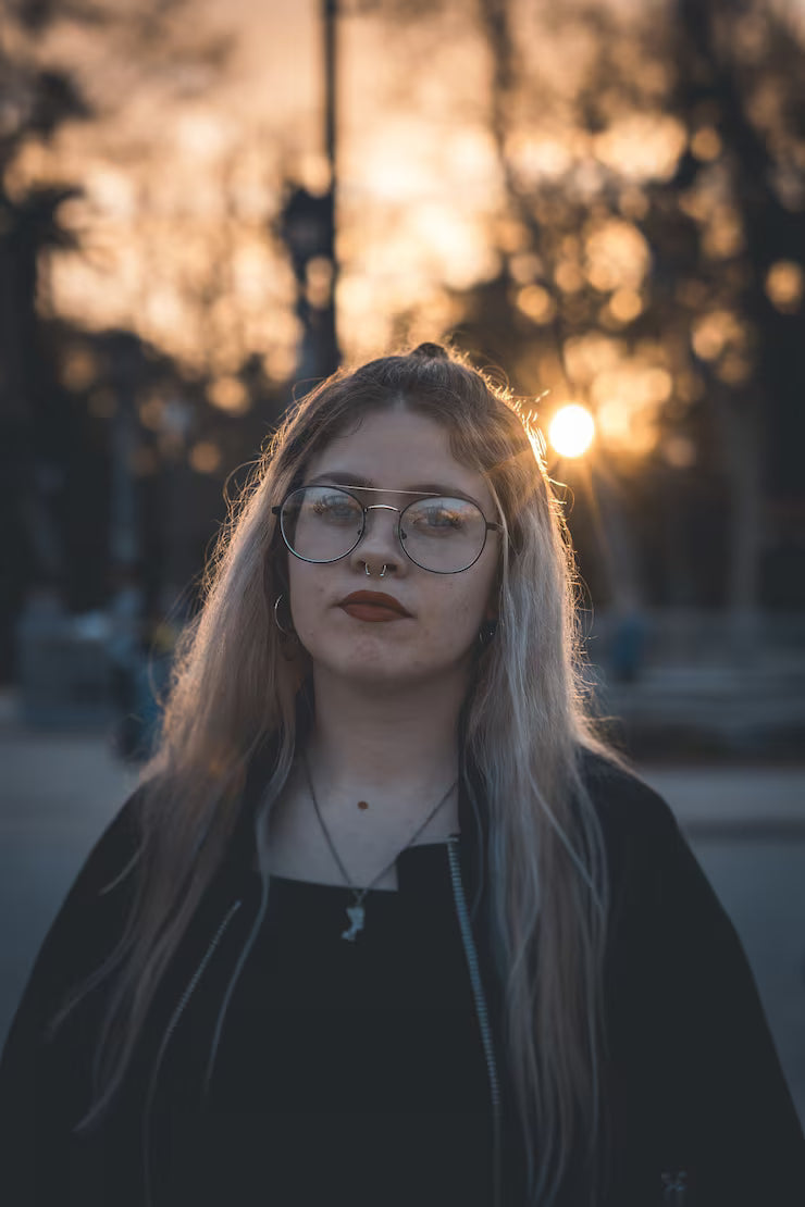 files/portrait-confident-young-blonde-female-with-glasses-red-lipstick_181624-21293.avif